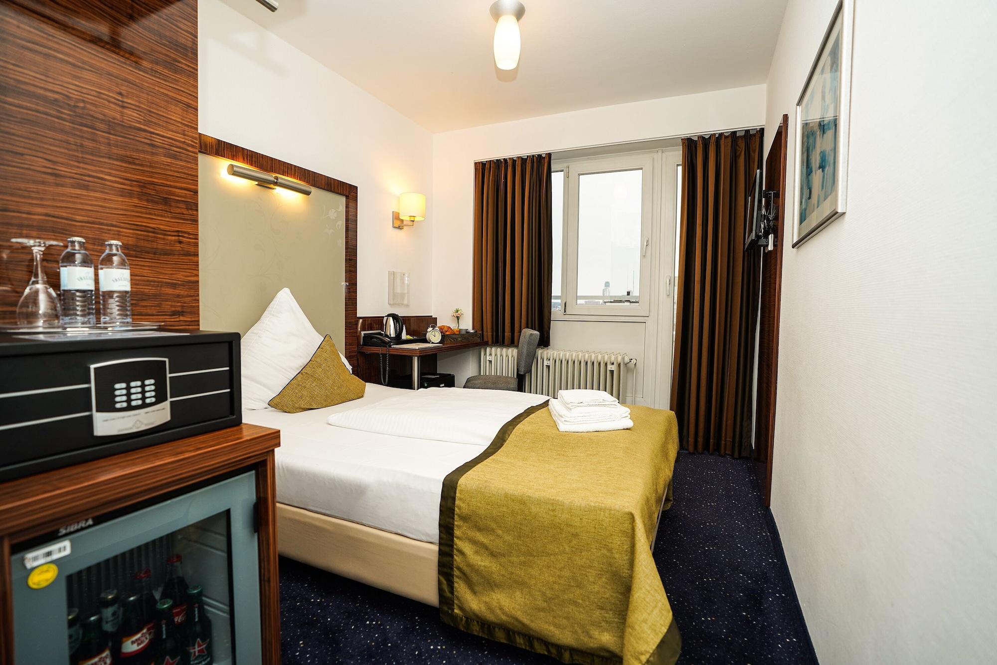 Hotel Scala Frankfurt City Centre Frankfurt am Main Bagian luar foto